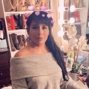 Meet your Posher, Angie